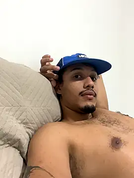 Snapshot of BAGHEERAPGG chatting on October 18, 3:42 am BAGHEERAPGG online show from October 18, 3:42 am