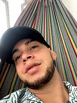 Snapshot of enzo_vittale03_ chatting on September 11, 6:30 pm enzo vittale03 online show from September 11, 6:30 pm