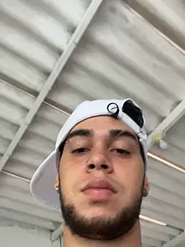 Snapshot of enzo_vittale03_ chatting on September 21, 3:35 pm enzo vittale03 online show from September 21, 3:35 pm
