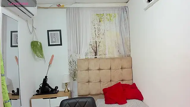 Vanessa Jenner online show from March 24, 1:32 am