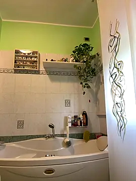 Snapshot of Italy_sex_boy chatting on September 24, 11:35 am Italy sex boy online show from September 24, 11:35 am