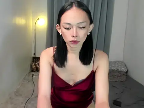 Snapshot of Mysterious_tgirl chatting on April 19, 6:10 pm Mysterious tgirl online show from April 19, 6:10 pm