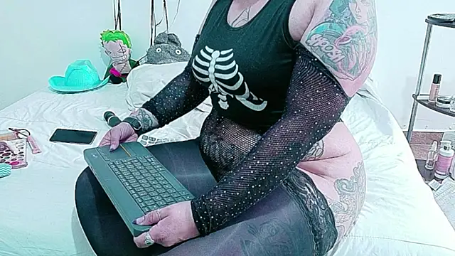 Snapshot of XxGreenGoodxX chatting on July 24, 8:51 pm XxGreenGoodxX online show from July 24, 8:51 pm