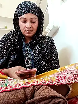 Snapshot of Chhaya_hot chatting on February 6, 5:23 am Chhaya hot online show from February 6, 5:23 am