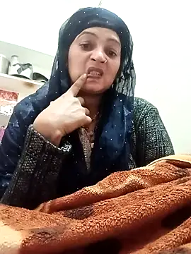 Snapshot of Chhaya_hot chatting on February 19, 3:24 am Chhaya hot online show from February 19, 3:24 am