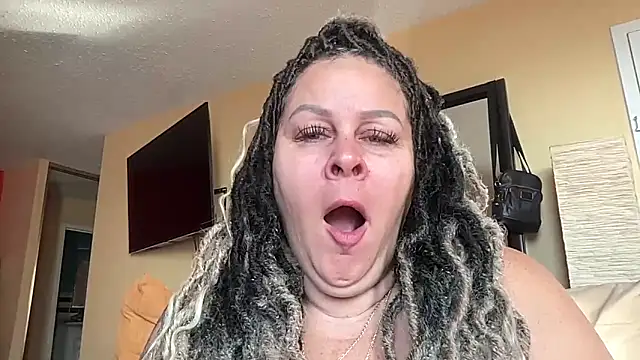 Snapshot of number1slut chatting on April 30, 1:06 pm number1slut online show from April 30, 1:06 pm