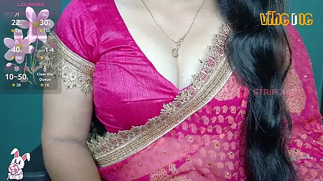 Snapshot of megHana_teLugGu chatting on September 24, 10:40 am megHana teLugGu online show from September 24, 10:40 am