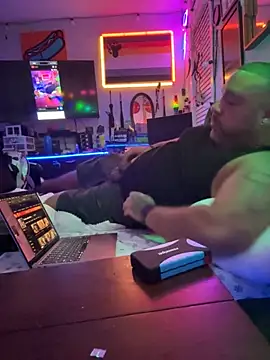 TheGreenEyedBear online show from September 28, 8:20 am