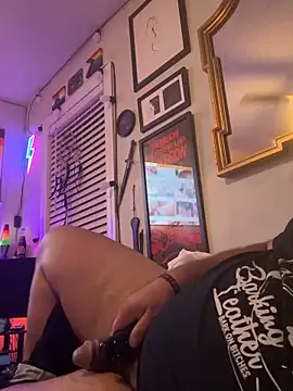 TheGreenEyedBear online show from October 19, 9:10 am