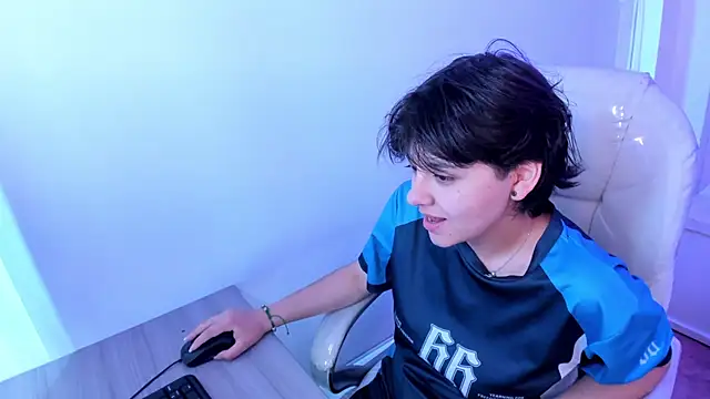 Nathaly ds online show from February 8, 4:43 pm