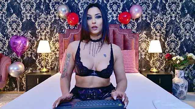 ReynadelRey online show from February 23, 7:11 pm