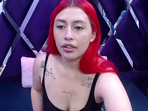 Snapshot of Melody_Klum_ chatting on October 10, 1:54 pm Melody Klum  online show from October 10, 1:54 pm