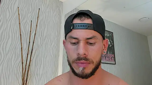 Snapshot of dylan_jacobx chatting on July 16, 7:31 pm dylan jacobx online show from July 16, 7:31 pm