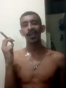 Snapshot of Bruno_Hallss chatting on November 3, 3:19 am Bruno Hallss online show from November 3, 3:19 am