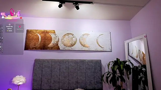 antonellastar24  online show from April 9, 8:14 pm