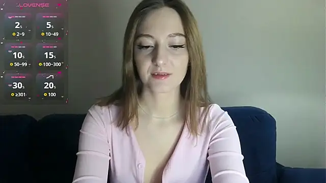 white liillyy online show from February 8, 6:55 pm