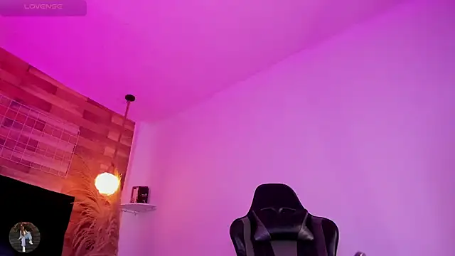 Emily brown04 online show from March 30, 1:45 pm