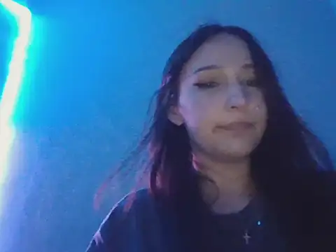 Snapshot of nayla_07 chatting on January 18, 9:07 pm nayla 07 online show from January 18, 9:07 pm