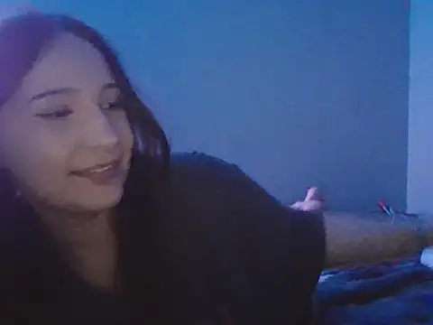 Snapshot of nayla_07 chatting on February 24, 8:51 pm nayla 07 online show from February 24, 8:51 pm