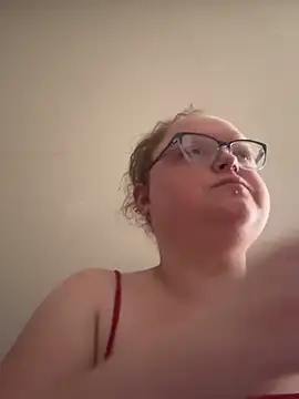 KadiSparkle online show from April 16, 1:12 pm