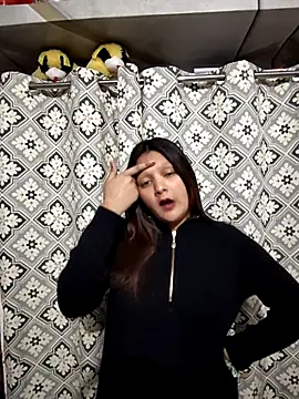 Anushka14321 online show from January 8, 7:10 am