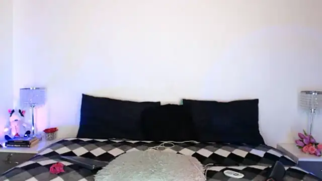 keilysweet online show from March 16, 5:24 am