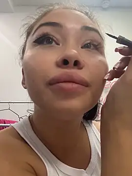 Snapshot of Mia_stepMOM chatting on September 22, 6:26 am Mia stepMOM online show from September 22, 6:26 am
