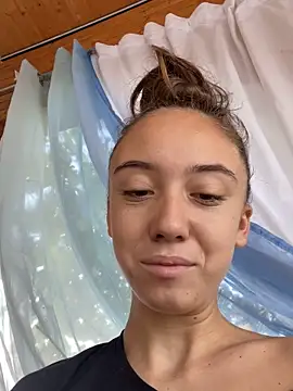 CristinaSww online show from October 19, 11:55 am