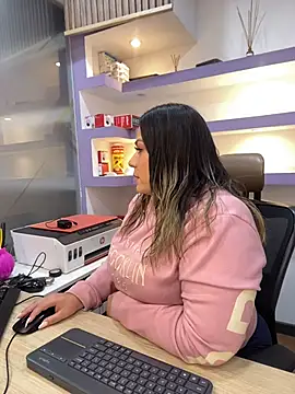 isabella horney  online show from February 14, 1:52 pm