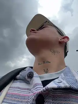 Kurtxxx22 online show from February 7, 8:56 pm