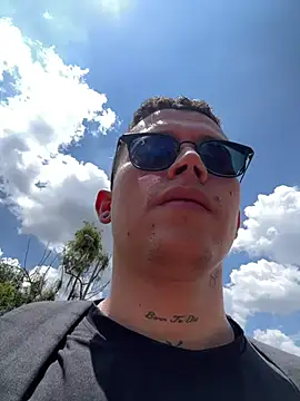 Kurtxxx22 online show from March 15, 3:51 pm