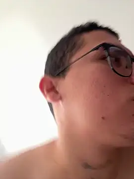 Kurtxxx22 online show from April 30, 4:46 pm