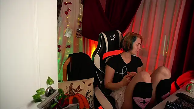 Snapshot of Sova173 chatting on January 10, 9:16 pm Sova173 online show from January 10, 9:16 pm