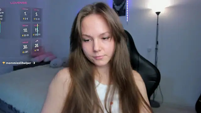 cute little ass online show from October 19, 1:01 pm