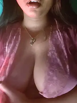 Snapshot of yoursexy_rumi chatting on June 18, 6:56 pm yoursexy rumi online show from June 18, 6:56 pm