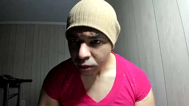 Snapshot of NaturalBeautyQueen chatting on January 17, 11:04 am NaturalBeautyQueen online show from January 17, 11:04 am