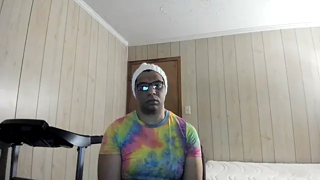 Snapshot of NaturalBeautyQueen chatting on June 17, 4:08 pm NaturalBeautyQueen online show from June 17, 4:08 pm