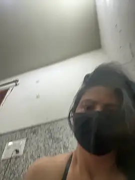 SashaPatel online show from April 17, 2:25 am