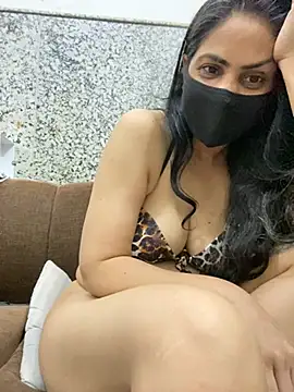 Snapshot of SashaPatel chatting on May 6, 2:33 pm SashaPatel online show from May 6, 2:33 pm