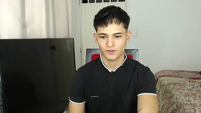 Alex mojica online show from October 29, 6:15 am