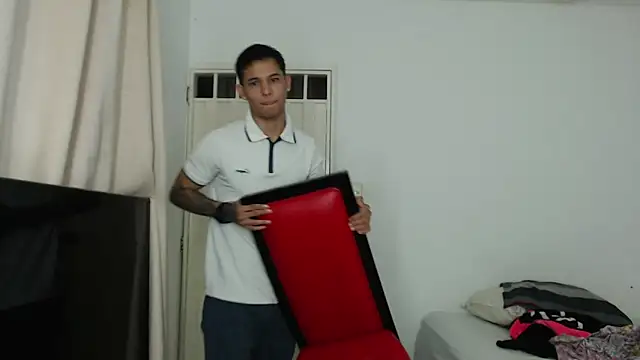 Alex mojica online show from November 28, 1:25 pm