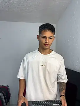 Alex mojica online show from February 10, 6:17 am