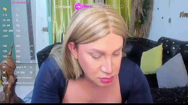 Snapshot of BarbieStyled chatting on January 28, 12:15 am BarbieStyled online show from January 28, 12:15 am