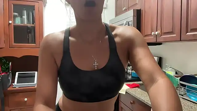 prettyykitty22 online show from May 8, 2:39 am
