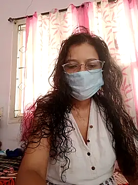 Snapshot of thanusi_2 chatting on July 16, 5:13 am thanusi 2 online show from July 16, 5:13 am
