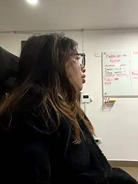 Snapshot of Isabela_Colins chatting on September 16, 11:33 am Isabela Colins online show from September 16, 11:33 am