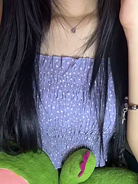 Snapshot of Dolly282 chatting on April 12, 7:30 pm Dolly282 online show from April 12, 7:30 pm