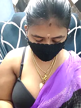Snapshot of Tamil_Lotus chatting on June 5, 5:18 pm Tamil Lotus online show from June 5, 5:18 pm