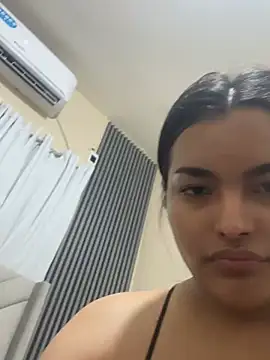 Snapshot of XMysteriousMe chatting on February 10, 9:30 pm XMysteriousMe online show from February 10, 9:30 pm
