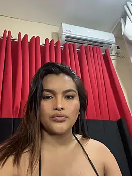 Snapshot of XMysteriousMe chatting on April 22, 5:36 pm XMysteriousMe online show from April 22, 5:36 pm